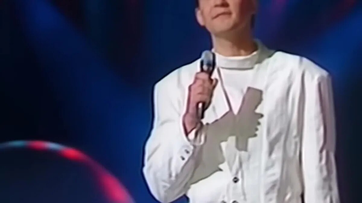 Mister Eurovision im Schlager: Warum Johnny Logan plötzlich überall mitsingt