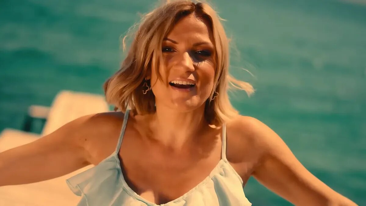 Anni Perka kündigt emotionalen neuen Song an