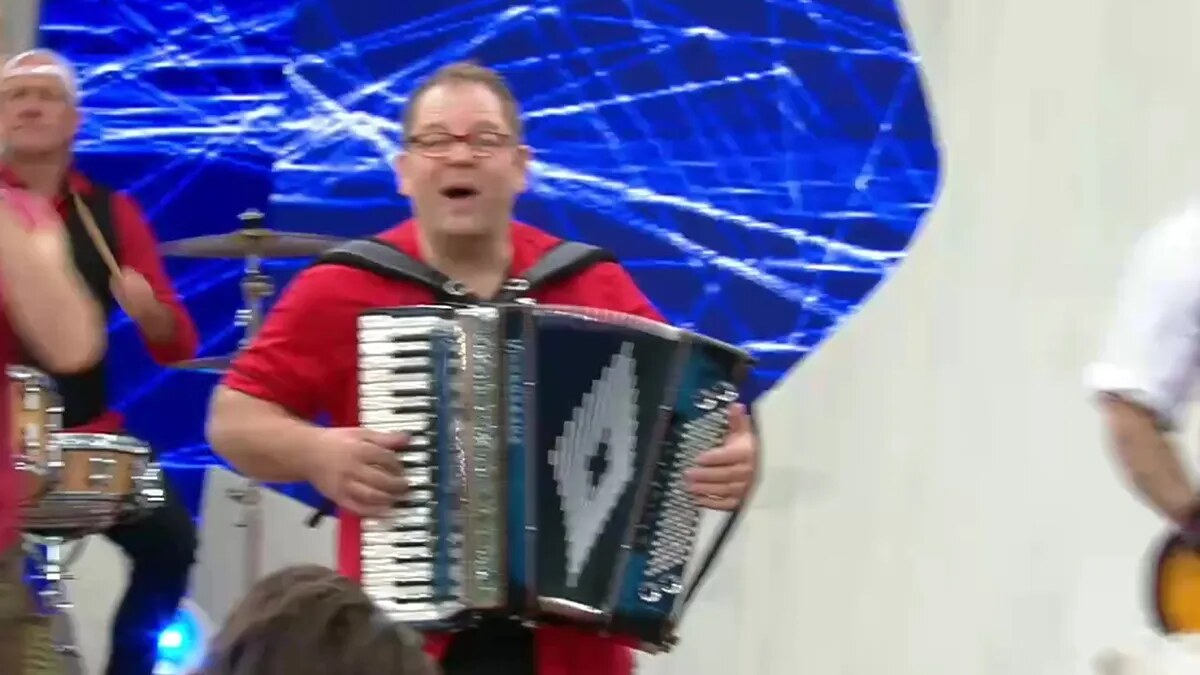 Münchner Zwietracht im ZDF-Fernsehgarten: »Drob'n auf'm Berg