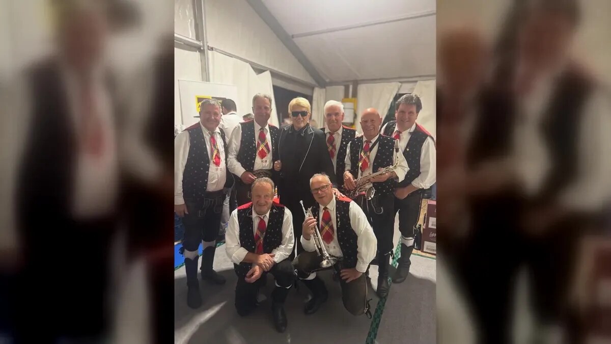 Kastelruther Spatzenfest 2026: Heino, roter Teppich und die Spatzen-Kinder – so war der Festabend