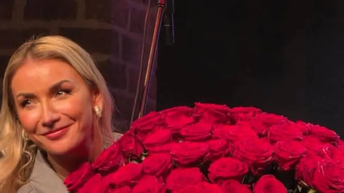 Anna-Carina Woitschack: Neuer Freund küsst sie auf der Bühne in Dessau – „Jetzt ist es raus“