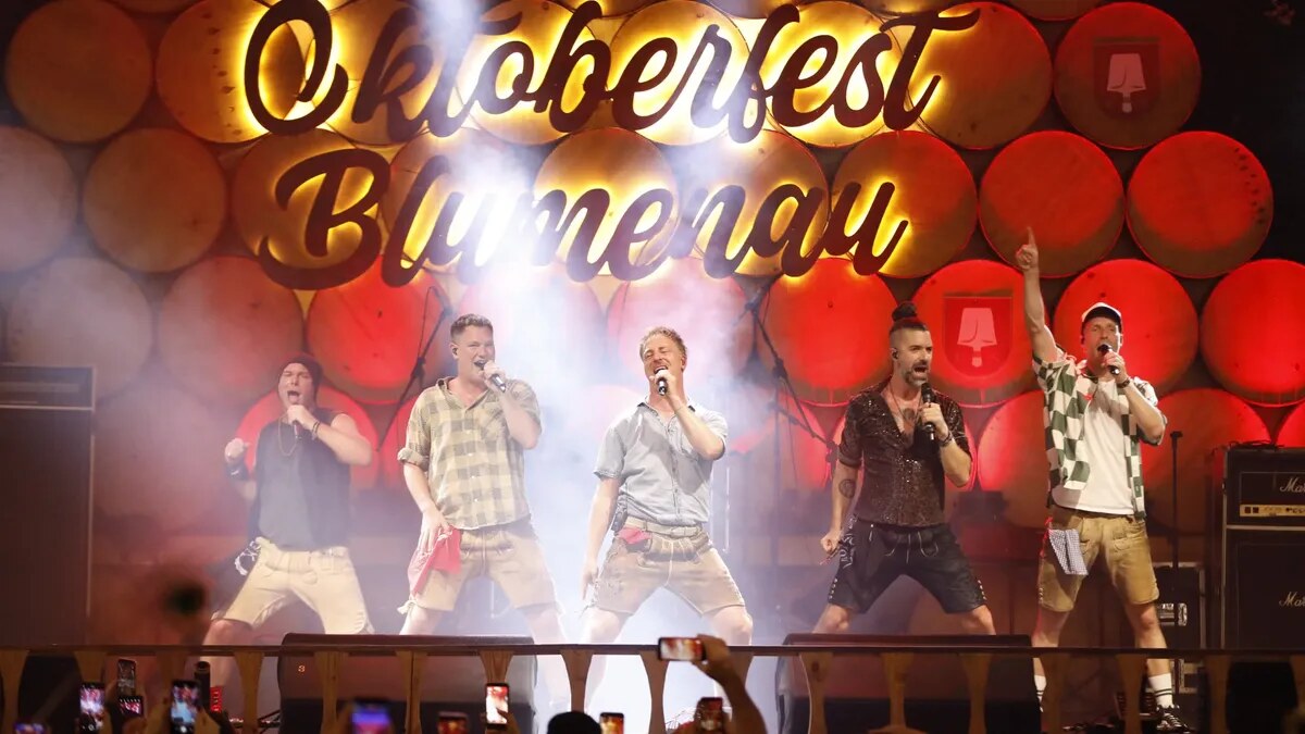 voXXclub in Brasilien: Drei Abende Oktoberfest, ein Ständchen für den Bürgermeister – und dann die Tour