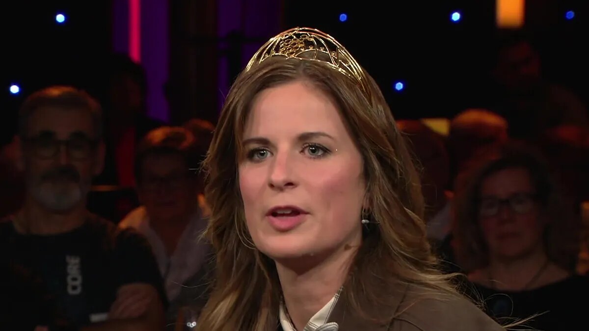 Paula Löber: Die neue Weinkönigin aus Stendal zeigt im »Riverboat« ihre Krone