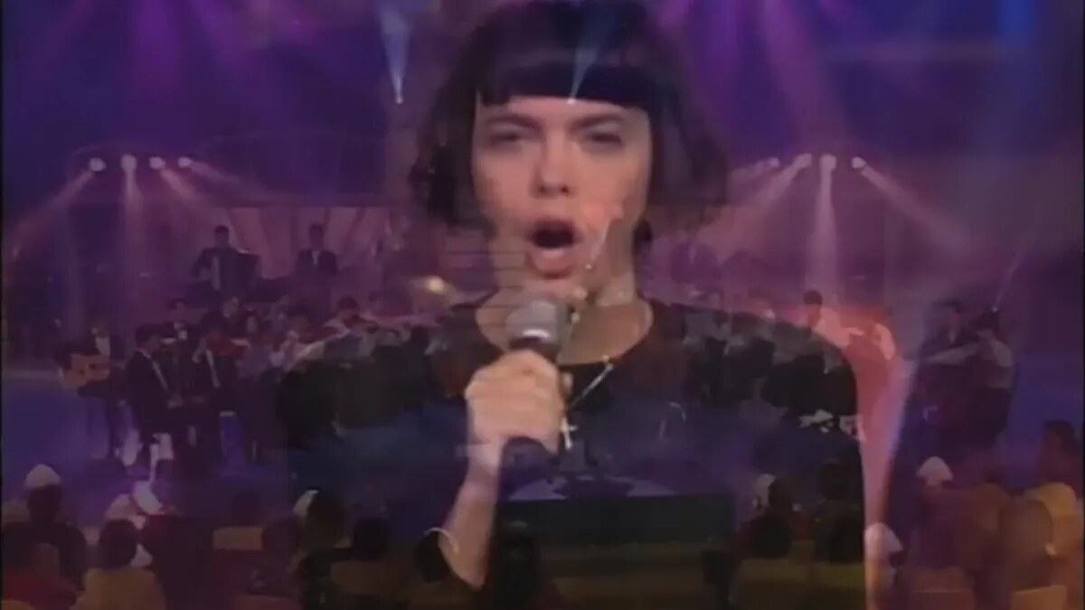 Mireille Mathieu startet Abschiedstournee – Sorgen um Bruder Roger